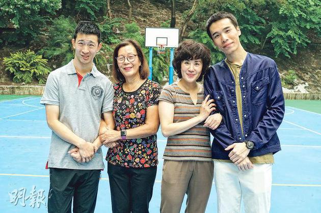 幽灵山庄的秘密和助 古代寄居蟹化石象对居