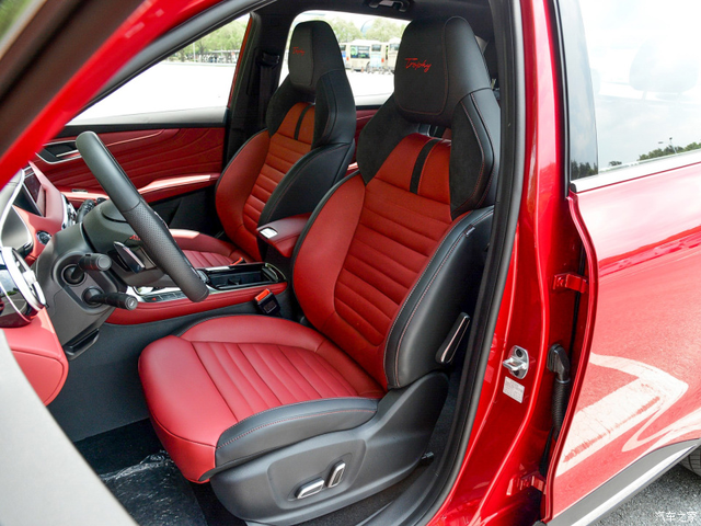 名爵HS:360度全景影像+自适应巡航,轴距超过2.7米,国产真香