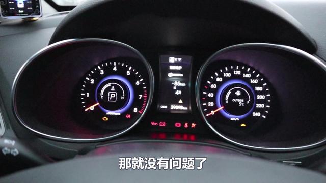 仪表盘的图标太多分不清怎么办?喵哥教你一招,快速辨别车辆情况