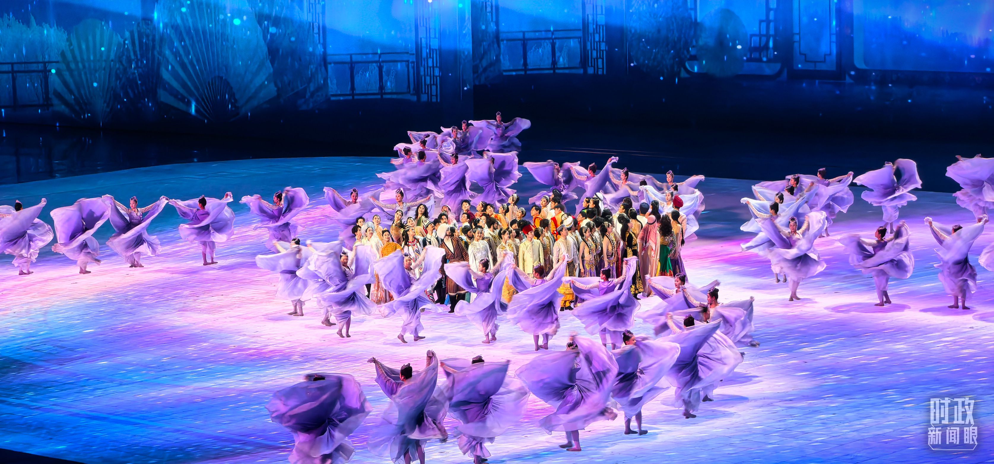 时政新闻眼丨中国再迎冰雪盛会,习近平这样阐释亚冬会主题