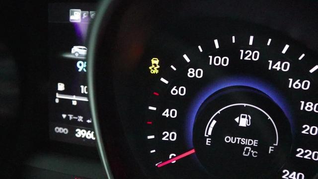 仪表盘的图标太多分不清怎么办?喵哥教你一招,快速辨别车辆情况