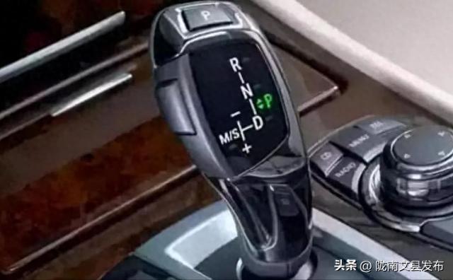 S挡成老司机心头好?长期使用真的伤车吗?新手司机:早知道就好了