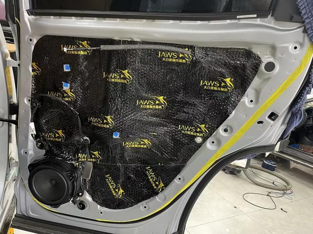 静音安心 银川元音改吉利博越L汽车隔音改装大白鲨