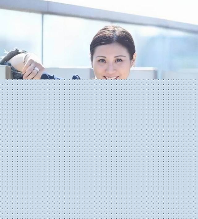 香港知名女星罕见晒近照！双颊凹陷骨瘦如柴，经历丧母和丧夫之痛