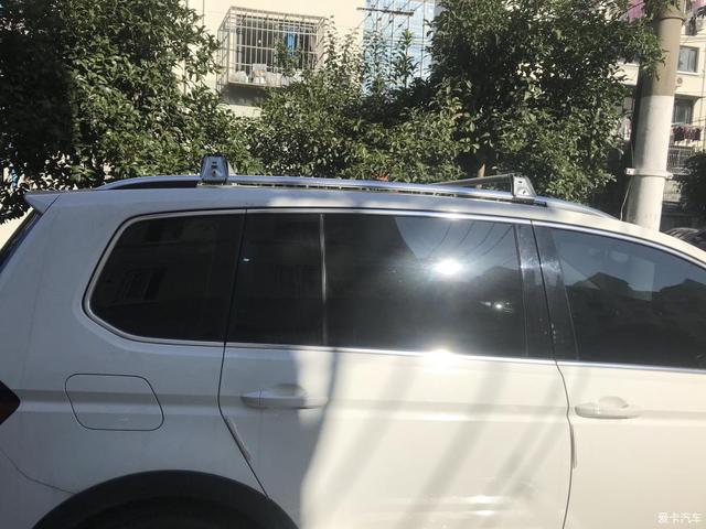 漂亮又实用,大众途安L加装行李架,就是油耗升高了