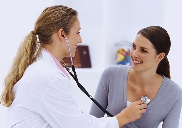 为什么女性私处会“痉挛”?医生:4种常见诱因需认清