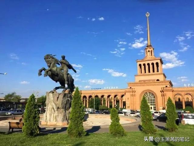 消失千年的三国名将,在海外建国,如今此地美女遍布,正走向富裕