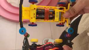 汽车换电机多少钱(六千转马达对六万转马达，差距这么大的吗？#轨道车)