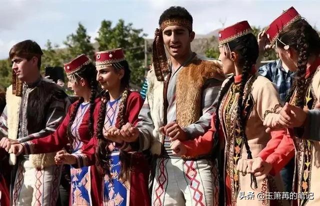 消失千年的三国名将,在海外建国,如今此地美女遍布,正走向富裕