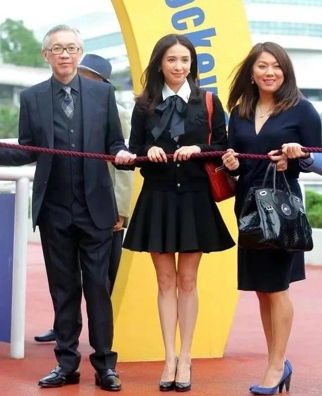 这3位女星把“老公熬成爹”!明明年纪相差不大,却看着像两代人