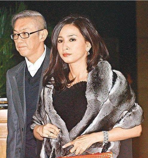 这3位女星把“老公熬成爹”!明明年纪相差不大,却看着像两代人