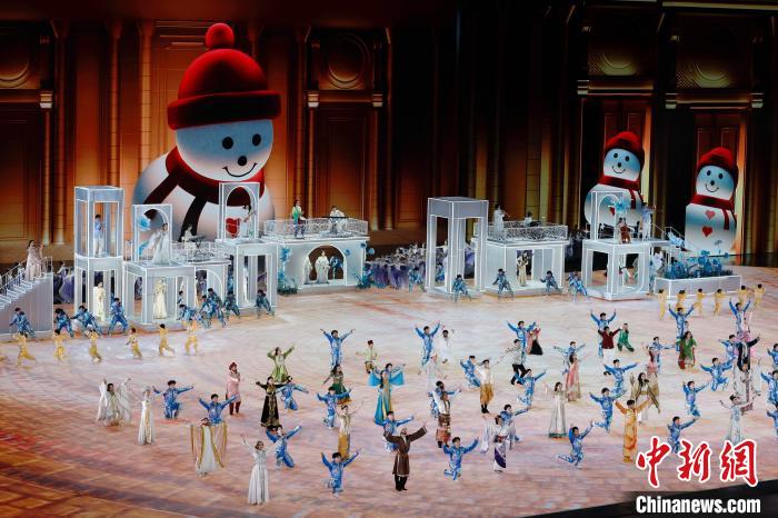 （哈尔滨亚冬会）从“一人团”到首参赛 亚冬会迎来“新面孔”