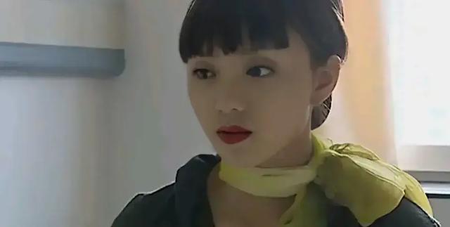 她出身好,长得漂亮,演技也好,出道20年不争不抢讨人喜欢