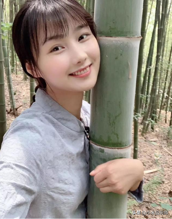 农村也能追求诗和远方!21岁四川美女回乡种地走红,坐拥三百万粉
