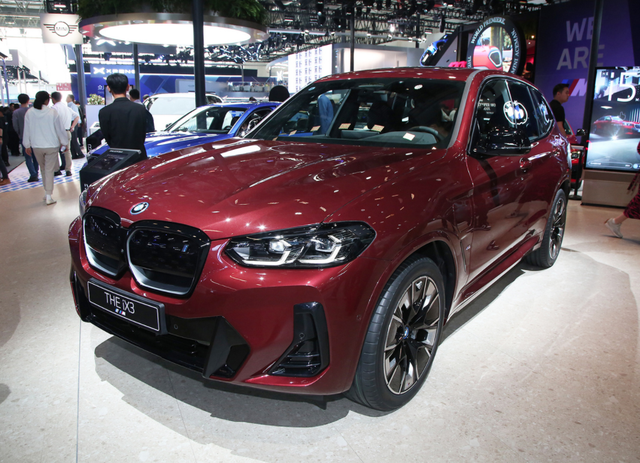 德系豪华纯电大5座PK,smart精灵#5对比宝马iX3,谁更值得推荐?