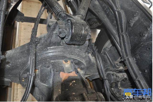 卡车有哪些螺栓要日常检查和维护?学会这些从新司机秒变老司机