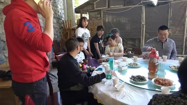 智能出行在一起，春风十里不如你