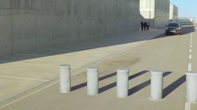 动图:姑娘,这样的厕所你也敢上?