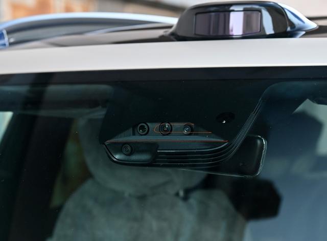 德系豪华纯电大5座PK,smart精灵#5对比宝马iX3,谁更值得推荐?