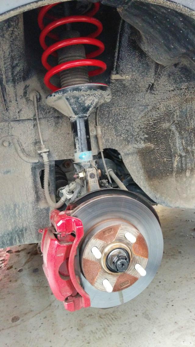 5万可买最便宜的独立后悬挂A级三厢车,这货绝对是改装利器