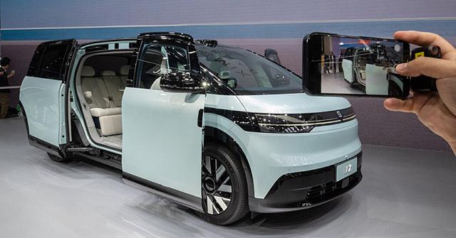 中国汽车产业崛起,一要感谢EV,二要感谢AI !