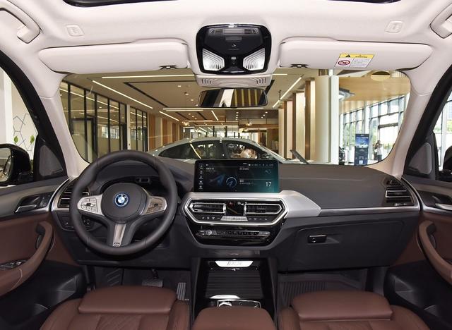 德系豪华纯电大5座PK,smart精灵#5对比宝马iX3,谁更值得推荐?