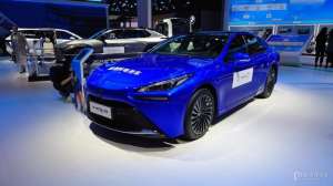 日本氢燃料汽车(5分钟充满氢气可跑850km丰田又造了一辆神车)