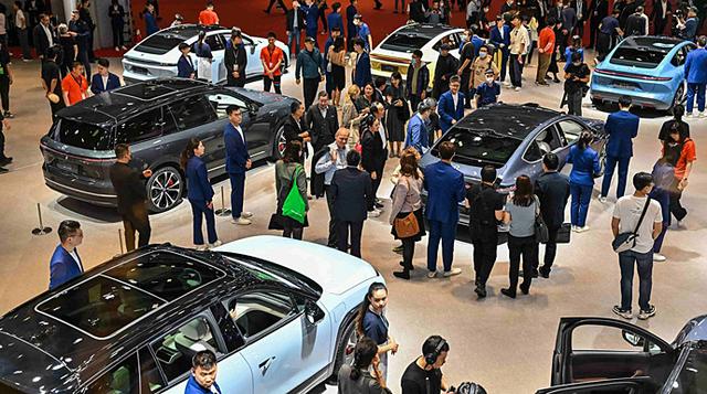 中国汽车产业崛起,一要感谢EV,二要感谢AI !