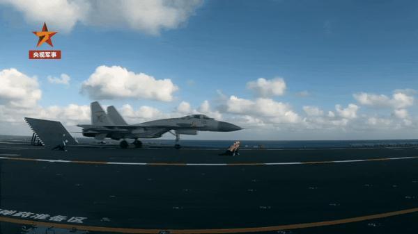 离开的第九年,他的桌上多了一封永远寄不到的信……