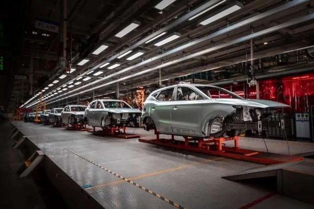 上汽一周丨上汽大通出口北美,上汽智能重卡今年完成4万箱运输任务