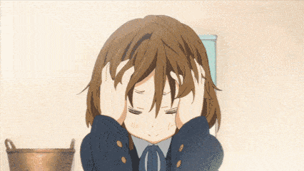 更衣室里她脱下衣服,尴尬的一幕发生了……为这事网友们都吵翻了!