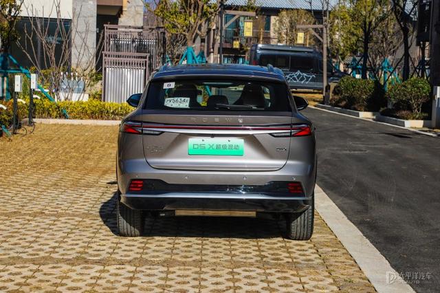 试驾荣威D5X DMH!换新1.5T混动!搭L2智驾,开起来不输银河L7?