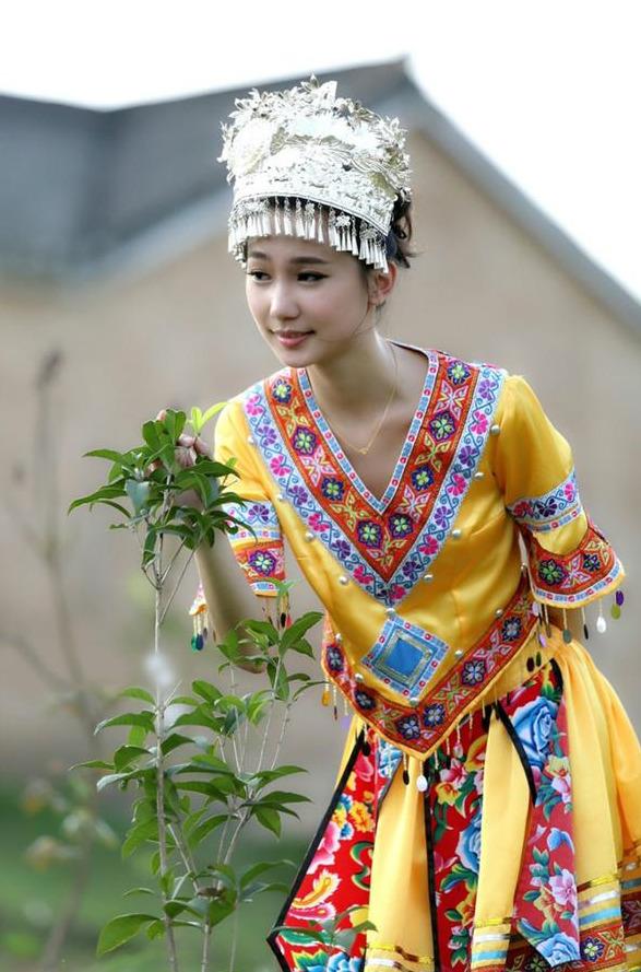 十二个少数民族,十二个节日、十二个民族的美女,版纳旅游攻略