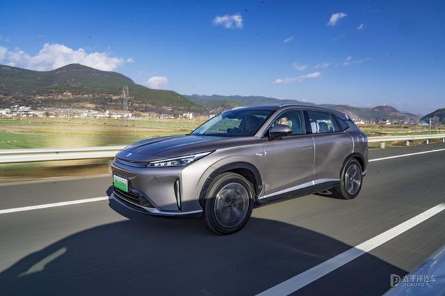 试驾荣威D5X DMH!换新1.5T混动!搭L2智驾,开起来不输银河L7?