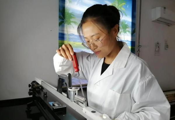 又美又飒!看“兵姐姐”变装