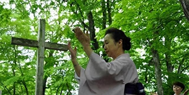 惊人发现!揭秘全球最大嘴巴女人,她竟有“牙齿”般的阴道