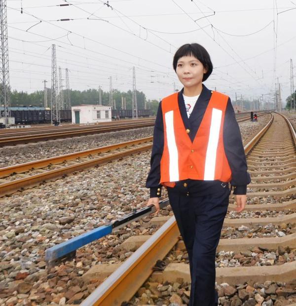 又美又飒!看“兵姐姐”变装