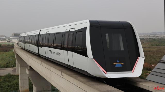 全球首个时速160公里内嵌式磁浮交通系统亮相,“成都造”