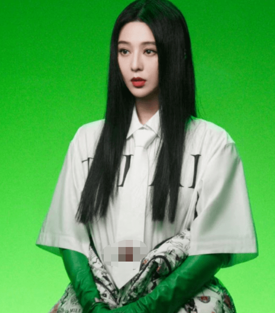 39岁范冰冰造型遭嘲,绿色丝袜配娃娃裙显土味,商演捞金环境差