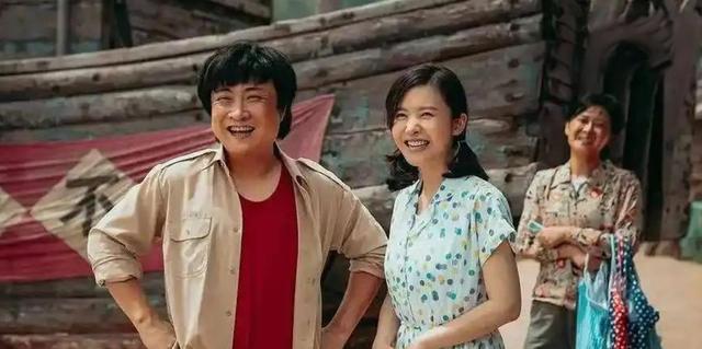 77年姐姐到我面馆打工,客人嫌她笨手笨脚,十年后她成了餐饮女王