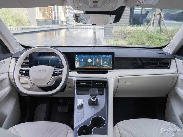 试驾荣威D5X DMH!换新1.5T混动!搭L2智驾,开起来不输银河L7?