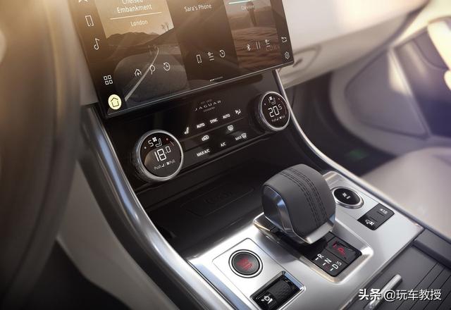 终于换了套好看的内饰!捷豹XFL中期改款堪比换代