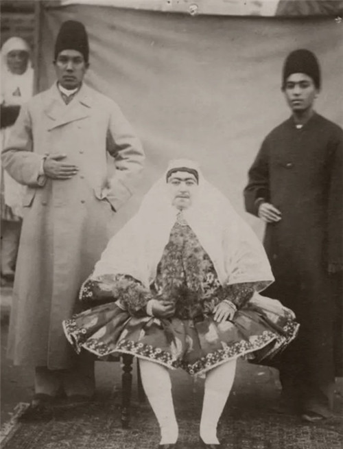 波斯第一美女:体毛浓厚,肌肉结实