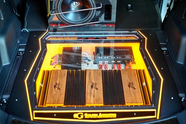 这配置,路虎发现不烧都难