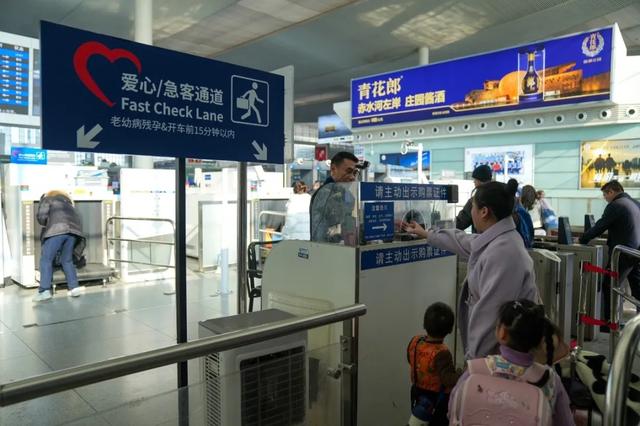 赶不上车了?急客通道开放!涉及重庆这14个车站→