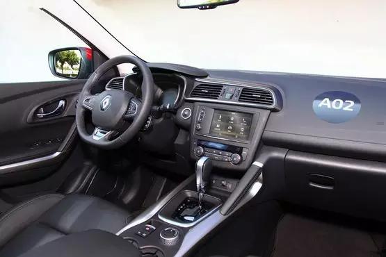 今晚5款重磅车型同时上市,小辣椒团队现场直播,眼晕中