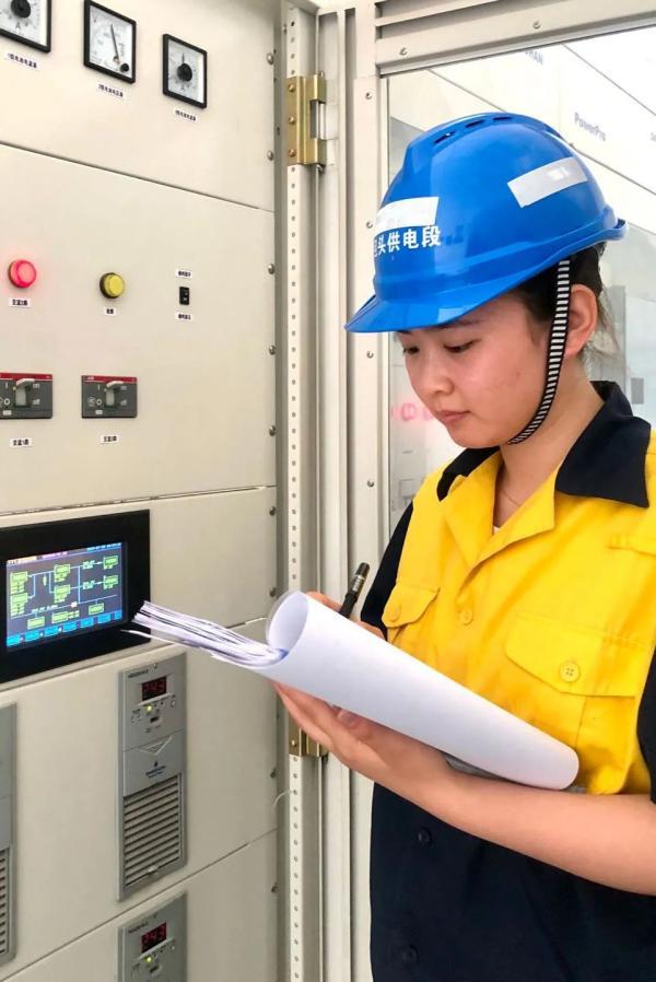 又美又飒!看“兵姐姐”变装