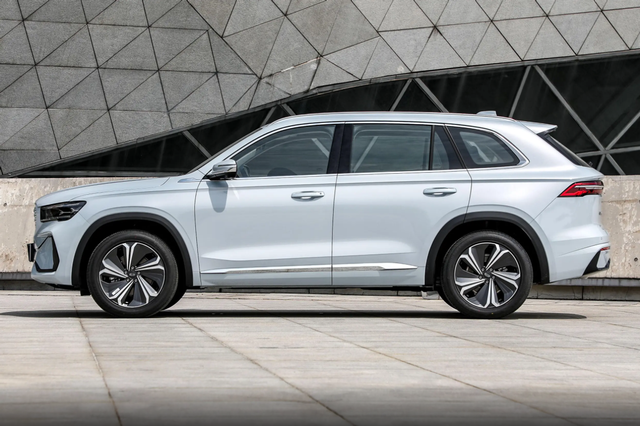 东风与吉利的“碰撞”,同样是混动,皓极VS星越L,谁实力更强?