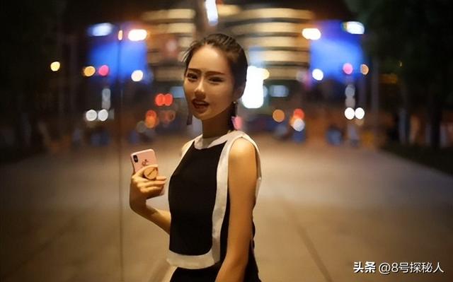 美女空姐裸辞回家养猪,年底俩月收入20万,一次意外却火出圈了!