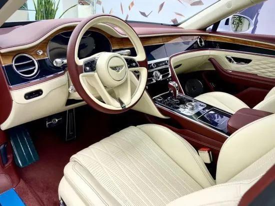 2022款宾利飞驰亮相,配6.0L引擎,奔驰S还香吗?